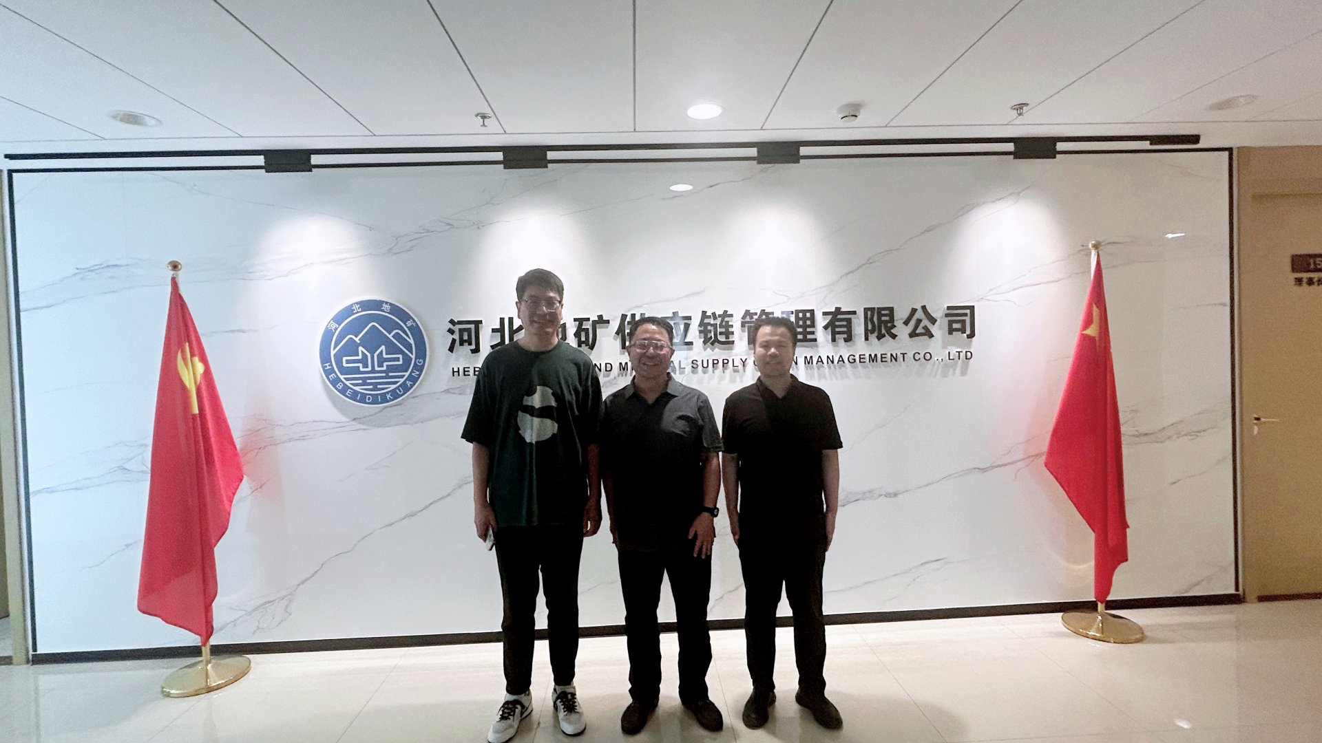 半岛电子在第十三届全国大半岛电子新一